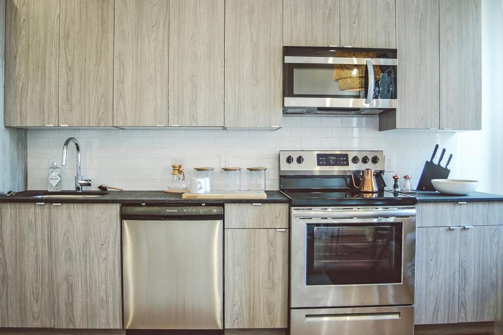 Rail Park Downtown Studio, Amazing Views, Contactless Check-In 필라델피아 외부 사진